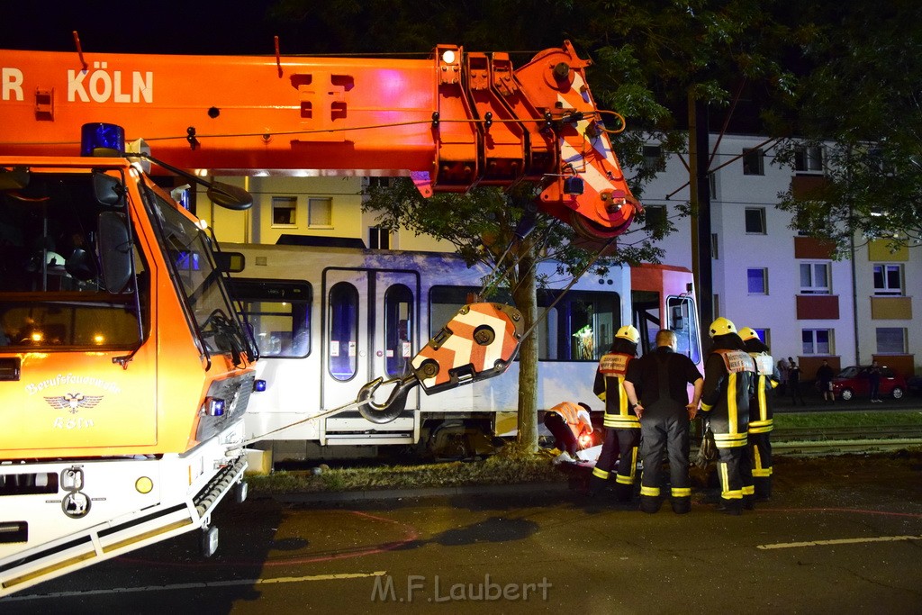 VU PKW Strab Koeln Niehl Amsterdamerstr Friedrich Karlstr P215.JPG - Miklos Laubert